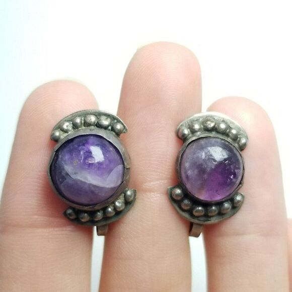 Vintage Purple Cabochon and Silver Tone Clip On Screw Back Earrings, Unsigned - Picture 1 of 7